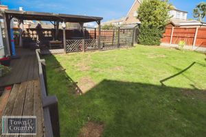 RED BARN ROAD- click for photo gallery